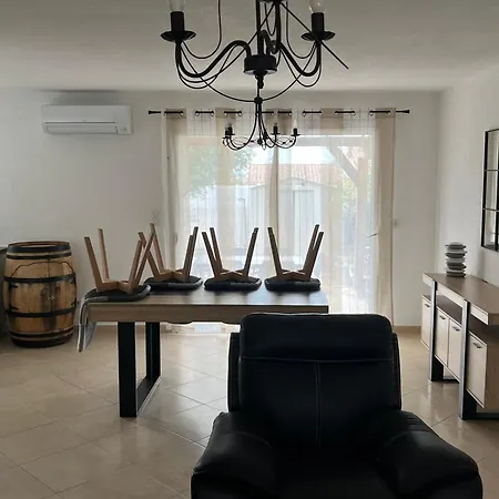 Villa Vinassan Villa